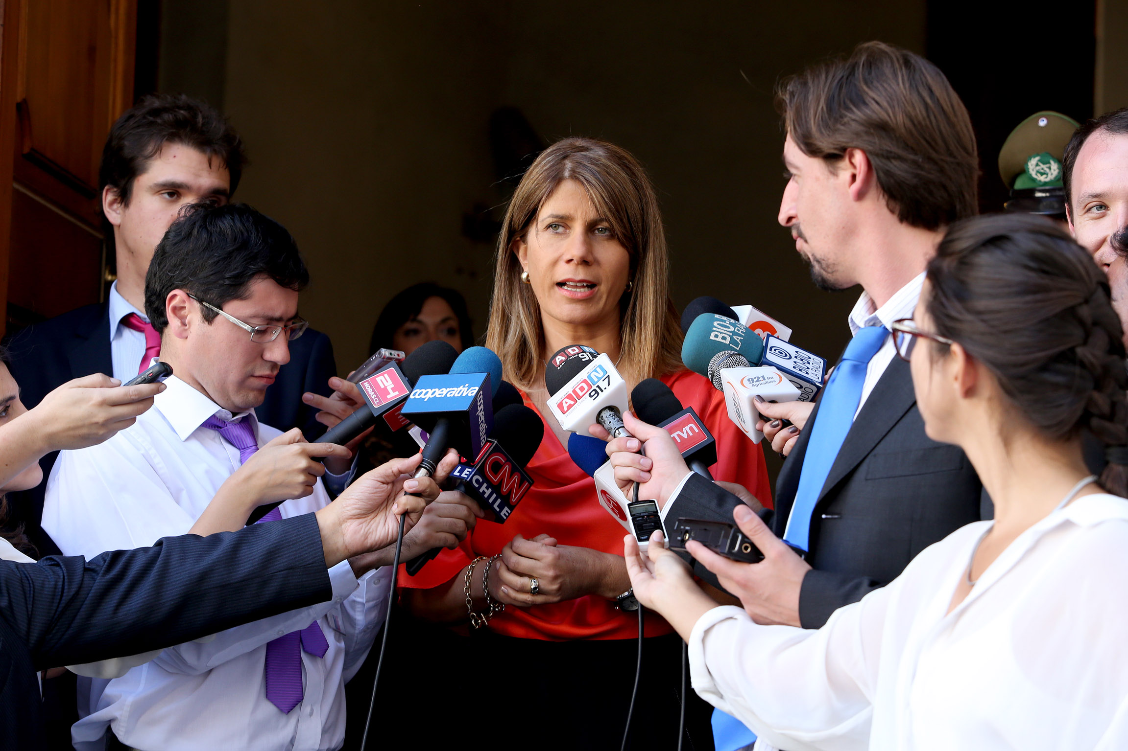 Ministra Rincón lidera encuentro con jefes de bancada y comité de la Nueva Mayoría