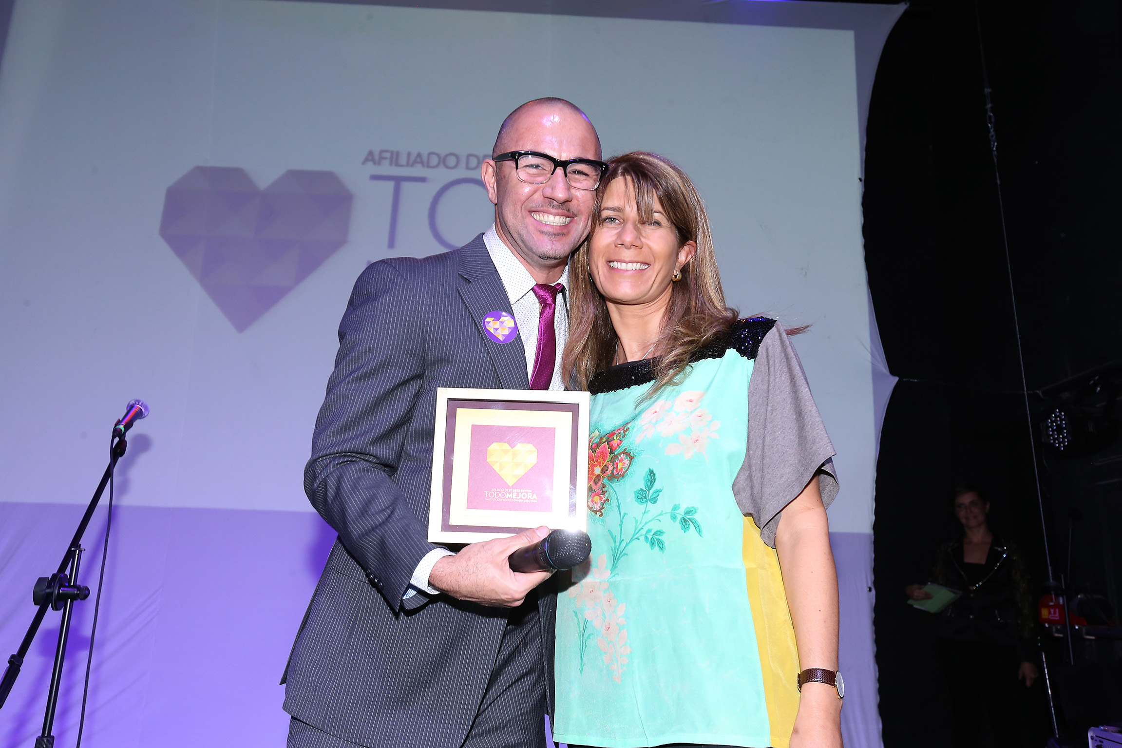 Ministra Ximena Rincón recibe premio de la Fundación Todo Mejora