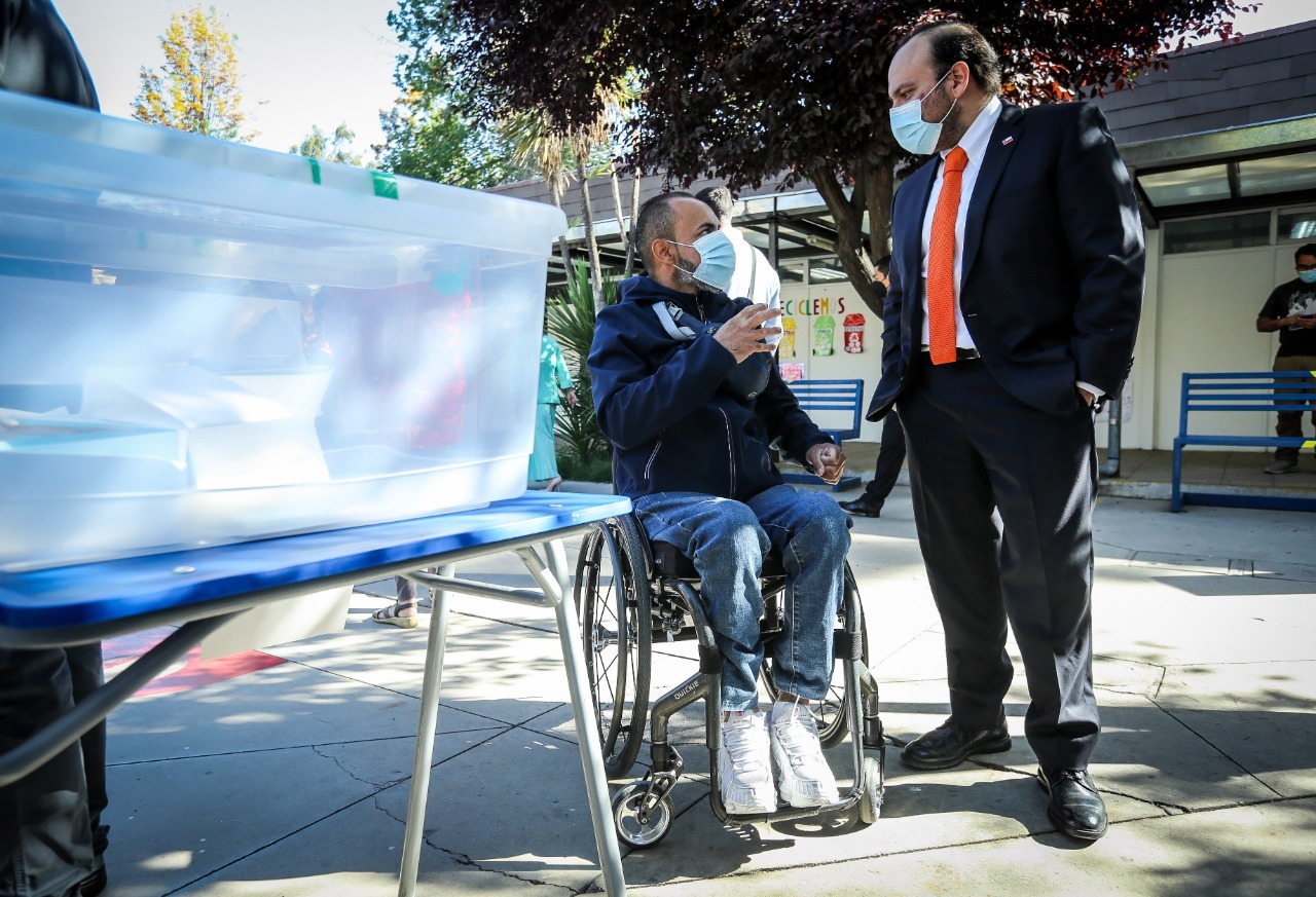 Gobierno formula especial llamado a adultos mayores y personas con discapacidad a votar este domingo