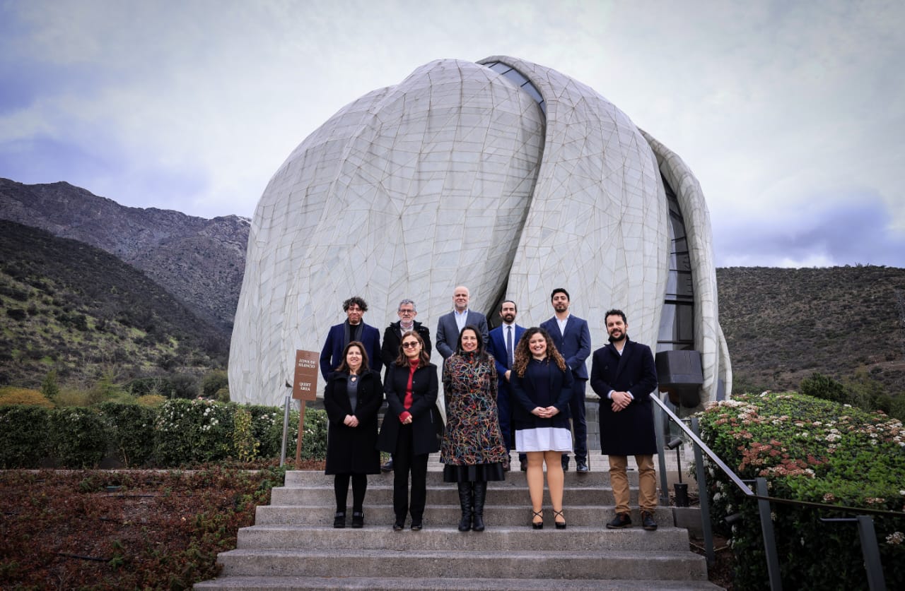 Autoridades de la Segpres valoran llamado a la unidad de la comunidad Baha’i tras visita a templo