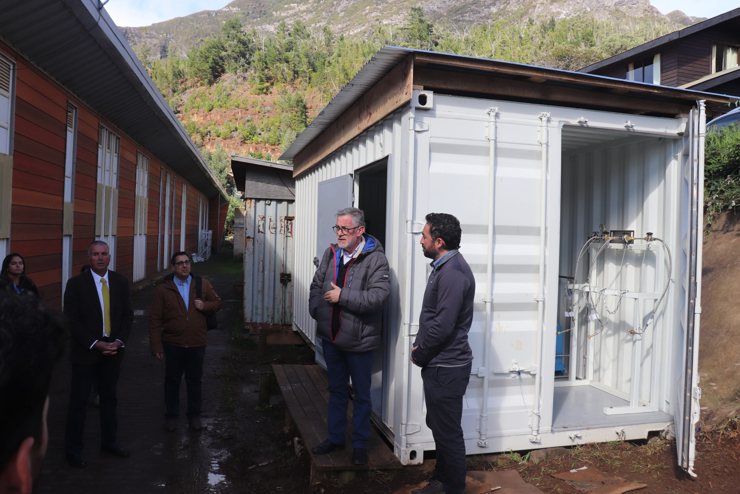 La Iglesia de Jesucristo de los Santos de los Últimos Días, en coordinación con Segpres, realiza donación de equipamiento médico al archipiélago de Juan Fernández