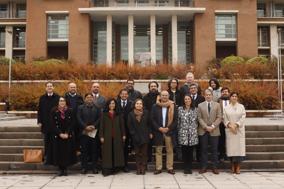 Subsecretaria Macarena Lobos participa en ciclo de charlas magistrales “Vincula-Ciencia y Democracia”