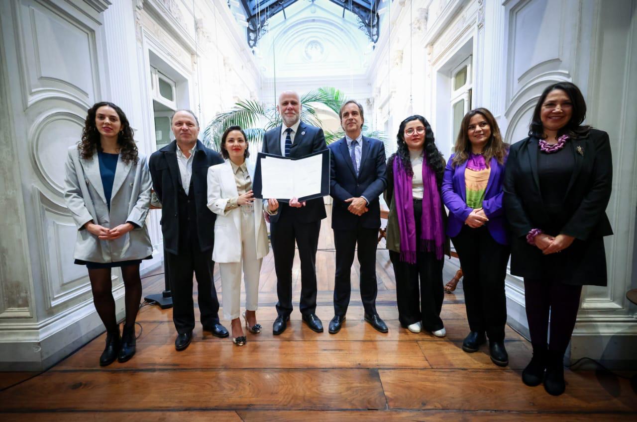 Ministro Secretario General de la Presidencia y ministra de las Culturas, las Artes y el Patrimonio promulgan ley que fortalece la publicidad de las sesiones del Consejo de Monumentos Nacionales