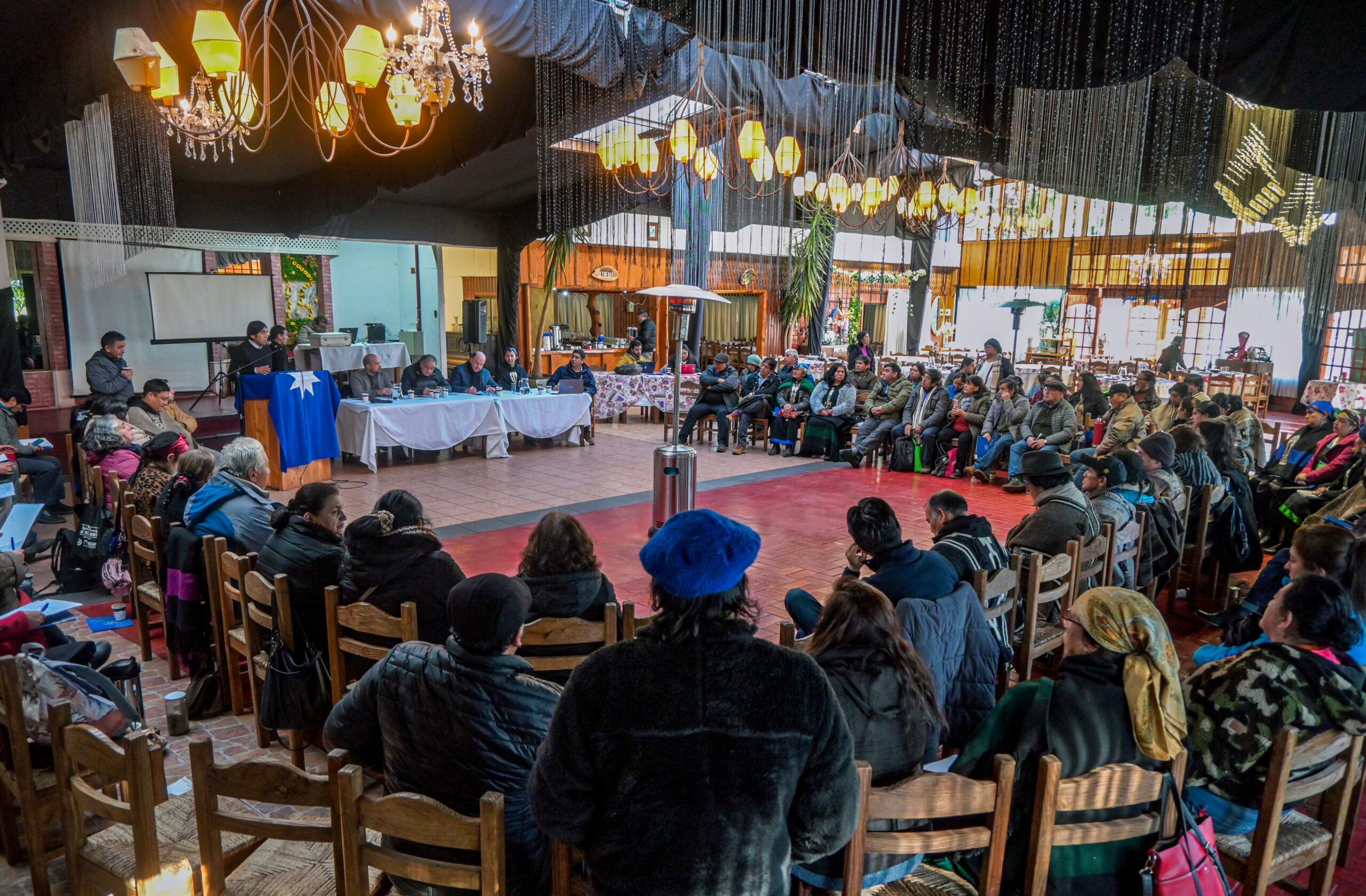 Dirigencias mapuche de la Araucanía dialogancon la Comisión Presidencial para la Paz y el Entendimiento