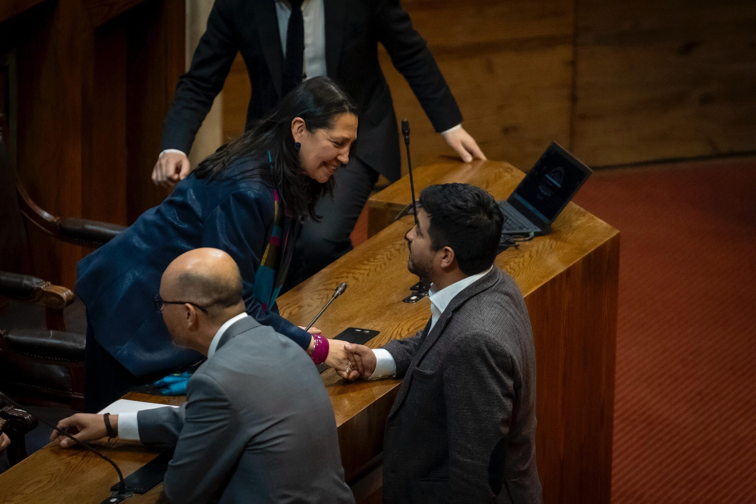 Congreso despacha a ley multa en voto obligatorio y reforma constitucional para aumentar los requisitos para el voto de extranjeros