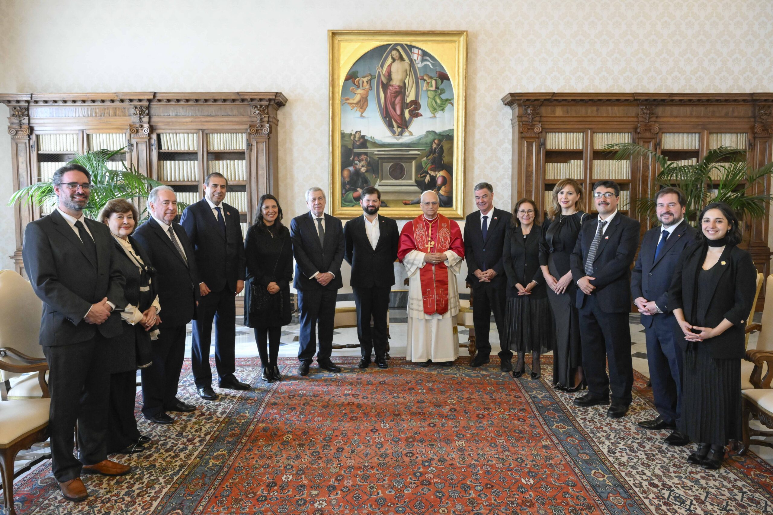 Ministra Lobos participa de reunión del Presidente Boric con el Papa León XIV en la Ciudad del Vaticano